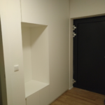 Předsíňová vestavěná skříň